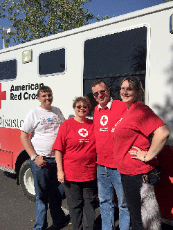 The American Red Cross thanks Caltrans District 6 Information Technology Chief Danial Peck for his help during disasters. Pictured here from left to right is Peck’s son Tanner; wife, Kelly; Peck and his daughter, Dora.