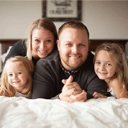 Jason Robert Embree died Feb. 21. He is shown with his wife, Heather, and daughters Jayden 7, and Kaylee 4.