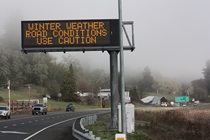 A Caltrans-owned and -operated changeable message sign (CMS) keeps motorists on northbound U.S. 101 apprised of conditions.