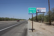 Northbound SR-43 hits roughly its one-quarter point in the town of Wasco, which is also penetrated by the east-west State Route 46.