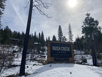 Rush Creek Lodge, like its sister property Evergreen Lodge near Hetch Hetchy, offers high-end accommodations near Yosemite.