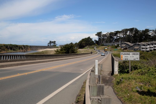 Pudding Creek Bridge in Mendocino County. View looking North at mile marker 62.12. 