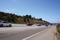 Figure 5.7-6A: Northbound I-5 - North of Del Mar Heights Road (Existing View). For more information call (619) 688-6670 or email CT.Public.Information.D11@dot.ca.gov