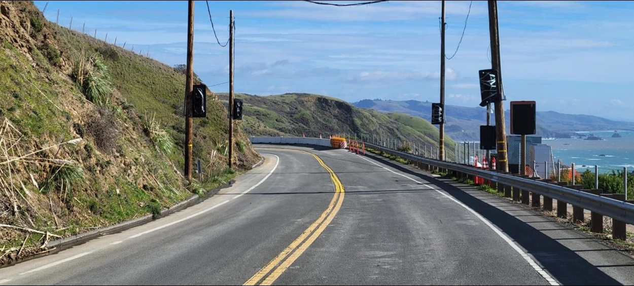 Location of traffic control on State Route 1 near Jenner in Sonoma County for Retaining Wall Project