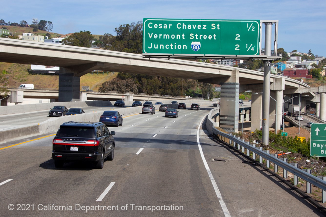 Cars travelling on U.S. 101 Bayshore Freeway (Hospital Curve) .