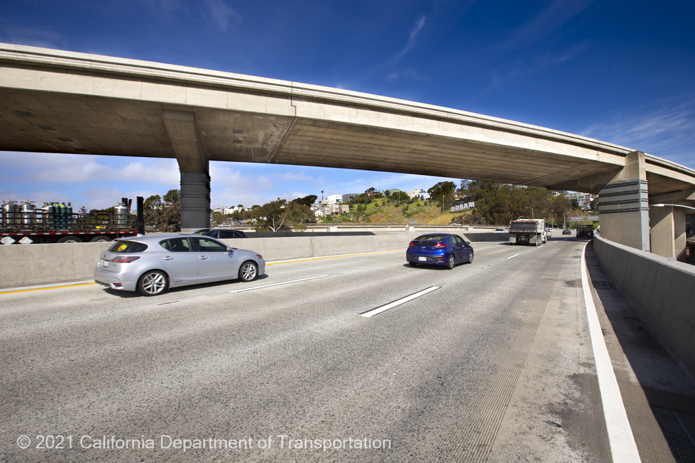 Cars traveling on US 101where five major freeway and road rehabilitation projects along Bayshore and Central freeways-- US-101, I-280, and 19th Ave. (SR-1)