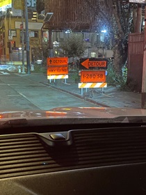 Caltrans crews does traffic management with detour signs directing drivers to Hwy 101 NB and I-280 SB for the closure on the WB I-80 Bayshore Freeway on October 23, 2026. The purpose of this closure is to perform the polyester overlay of the Bayshore viaduct between 4th street and the I-80/US-101 interchange.
