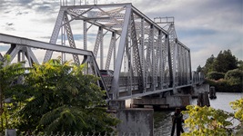 Photograph of Middle River Bridge