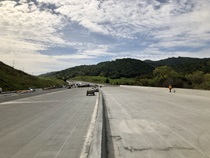 Construction on the San Antonio Bridge on US-101. Photograph taken April 2018.