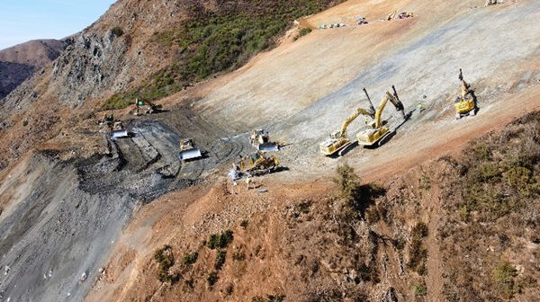 Aerial view depicts the Regent's Slide repair site along Highway 1 in the Big Sur North Coast