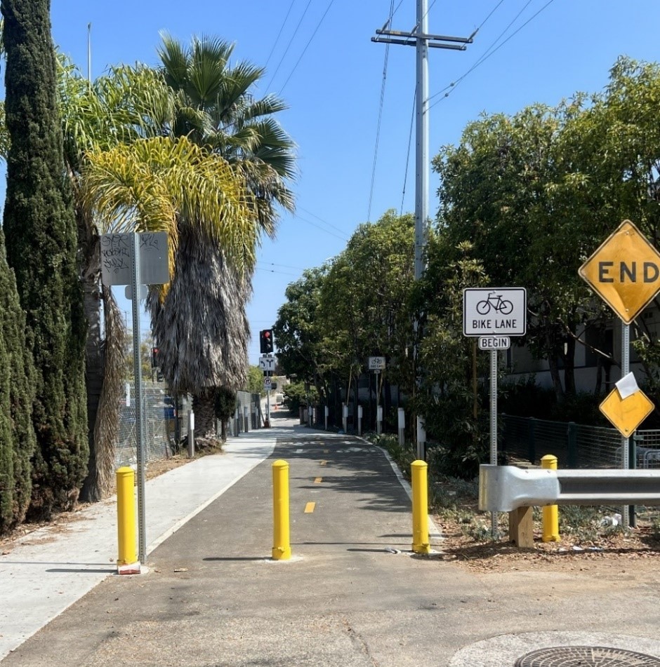 Sta Monica Pedestrian and bicycle connection